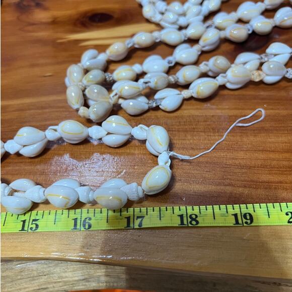 Vintage Lot Puka Cowrie Shell Hawaiian Aloha Necklaces 4 Piece Aloha Surf Boho - Picture 6 of 15